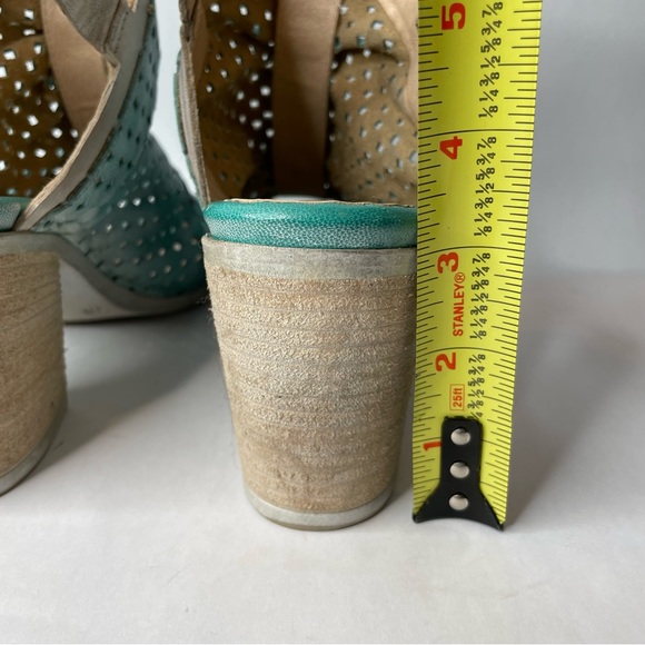 Unity in Diversity Laser Cut Leather Slouchy Sling Back Block Heel Sandal - Picture 10 of 12